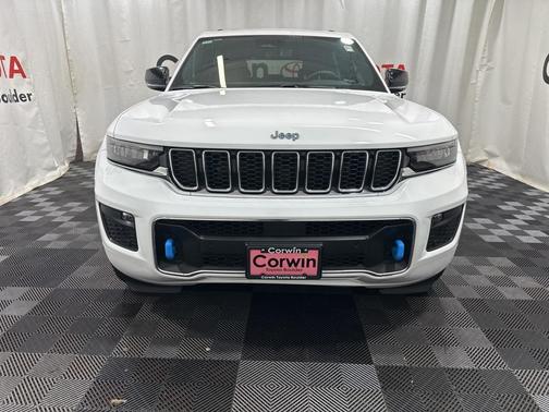 2022 Jeep Grand Cherokee 4xe Overland