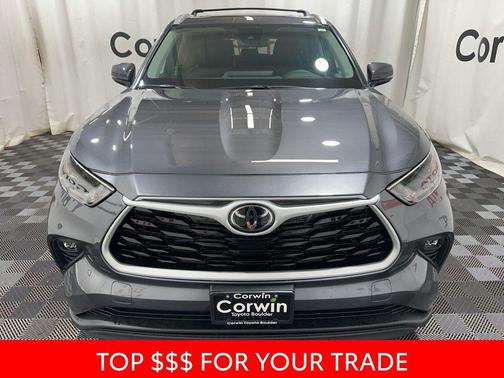 2025 Toyota Highlander Hybrid XLE