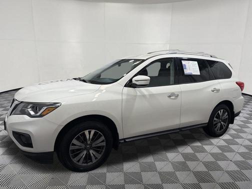 Glacier White 2017 Nissan Pathfinder S
