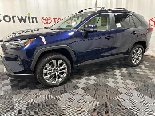 2025 Toyota RAV4 XLE Premium
