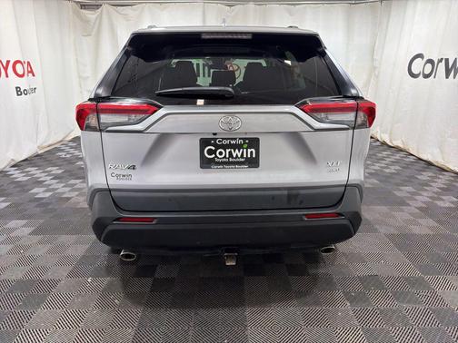 Silver Sky Metallic 2022 Toyota RAV4 XLE