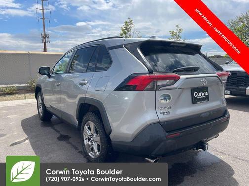 Silver Sky Metallic 2022 Toyota RAV4 XLE