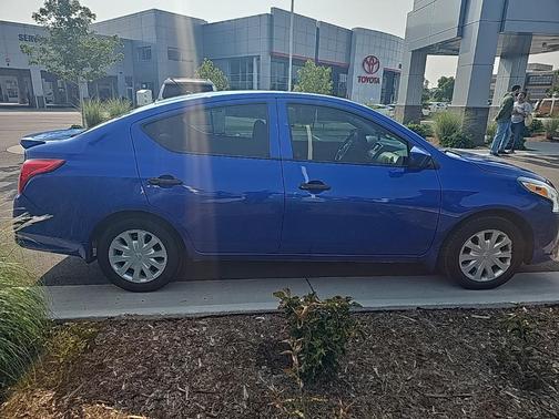 2017 Nissan Versa 1.6 S+