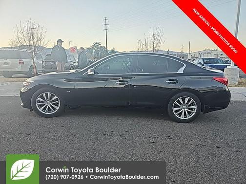 2015 INFINITI Q50 Premium