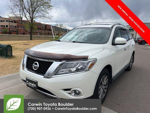 Pearl White 2015 Nissan Pathfinder SL