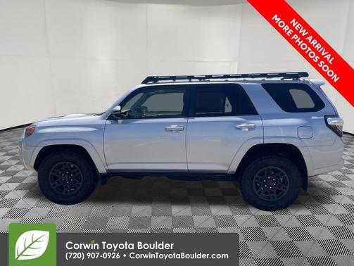 Classic Silver Metallic 2016 Toyota 4Runner Trail Premium