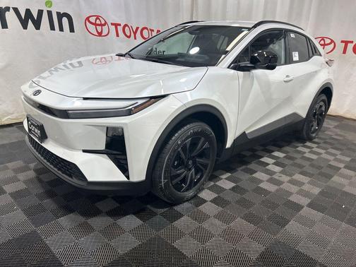 White 2026 Toyota C-HR SE