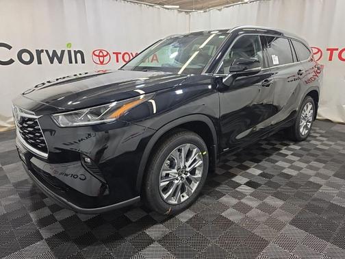 Midnight Black Metallic 2026 Toyota Highlander Hybrid Limited