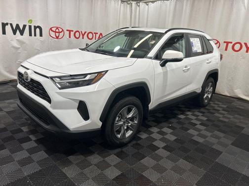 2025 Toyota RAV4 Hybrid XLE