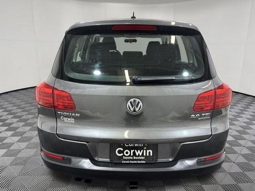 Pepper Gray Metallic 2014 Volkswagen Tiguan 4MOTION Auto S