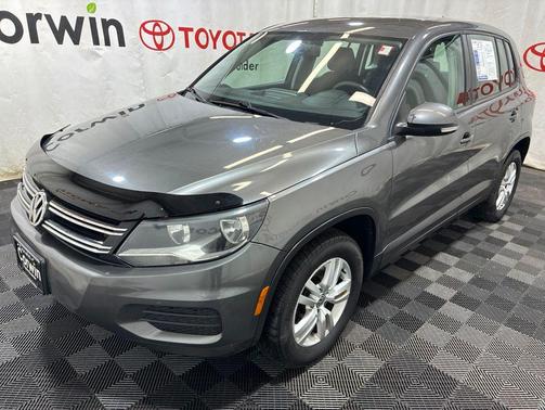 Pepper Gray Metallic 2014 Volkswagen Tiguan 4MOTION Auto S