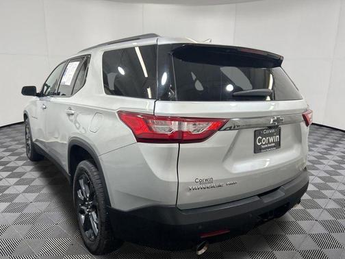 Silver Ice Metallic 2019 Chevrolet Traverse RS