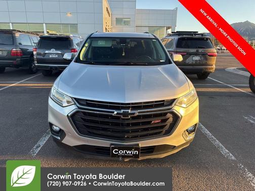 Silver Ice Metallic 2019 Chevrolet Traverse RS