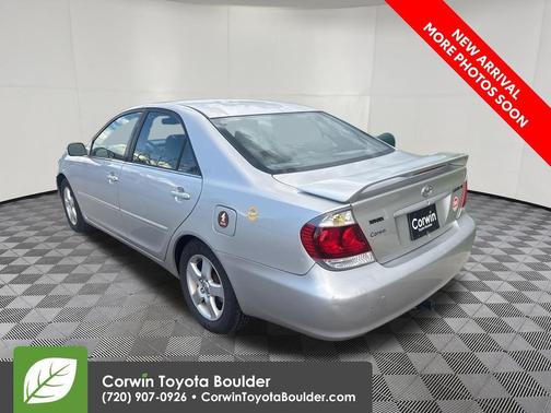 Lunar Mist Metallic 2006 Toyota Camry SE