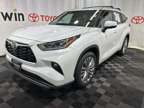 2024 Toyota Highlander Platinum
