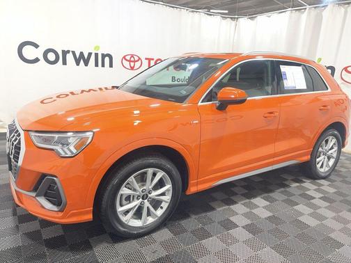 2025 Audi Q3 Premium 45 TFSI S line quattro Tiptronic