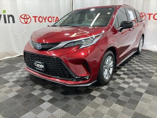 2022 Toyota Sienna XSE 7 Passenger
