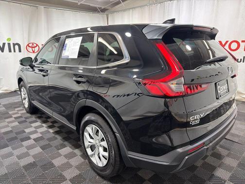 2026 Honda CR-V LX AWD