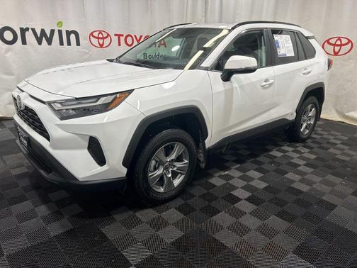 2025 Toyota RAV4 Hybrid XLE