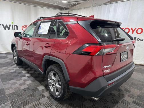 Wind Chill Pearl 2024 Toyota RAV4 XLE