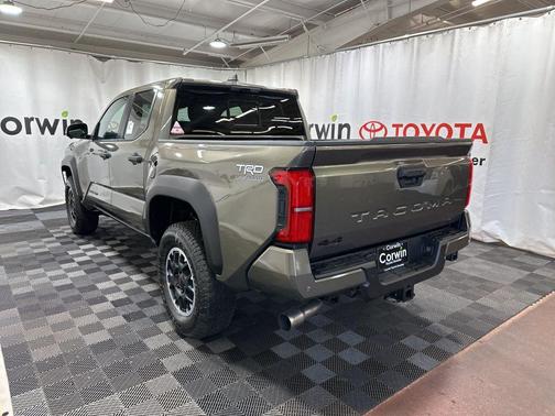 2025 Toyota Tacoma TRD Off Road