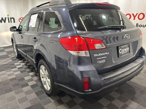 2010 Subaru Outback 2.5 i Premium