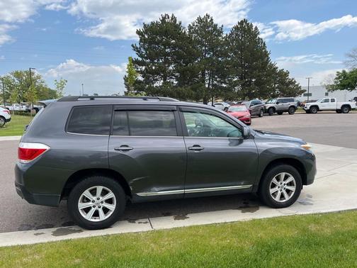 2012 Toyota Highlander SE