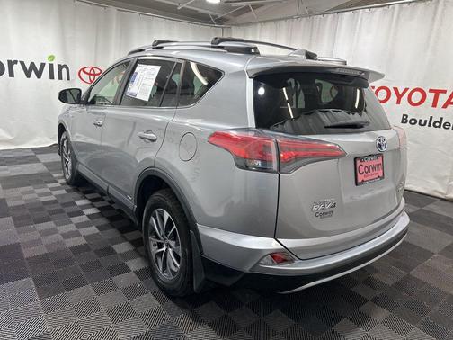2017 Toyota RAV4 Hybrid XLE