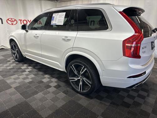 2017 Volvo XC90 T6 R-Design