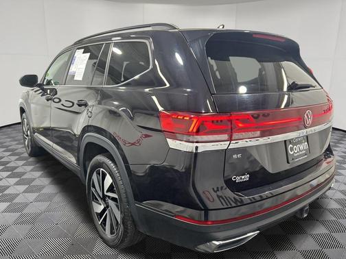 Deep Black Pearl 2025 Volkswagen Atlas 2.0T SE w/Technology 4MOTION