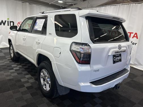 2022 Toyota 4Runner SR5