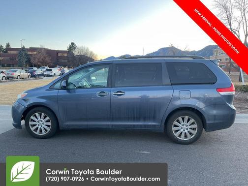 2013 Toyota Sienna XLE