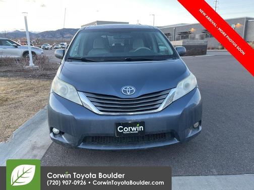 2013 Toyota Sienna XLE