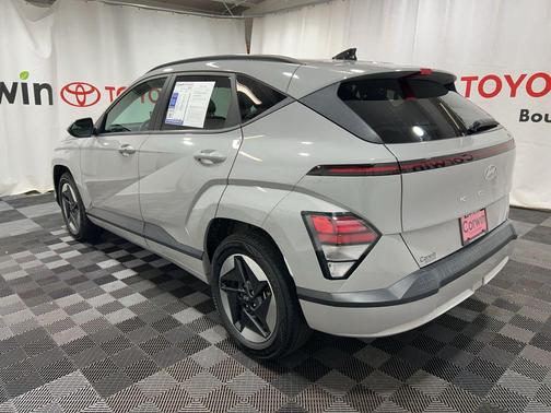 2024 Hyundai KONA EV SEL