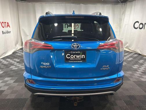 2016 Toyota RAV4 Hybrid XLE