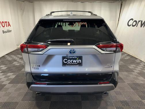 2023 Toyota RAV4 Hybrid SE