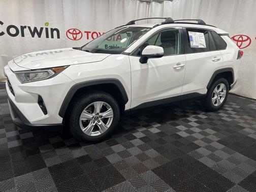 2020 Toyota RAV4 XLE
