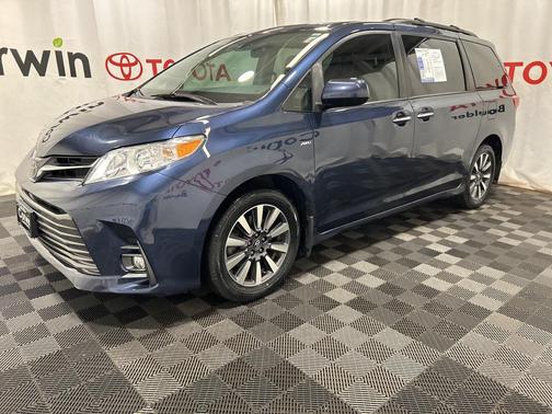 2019 Toyota Sienna XLE Premium