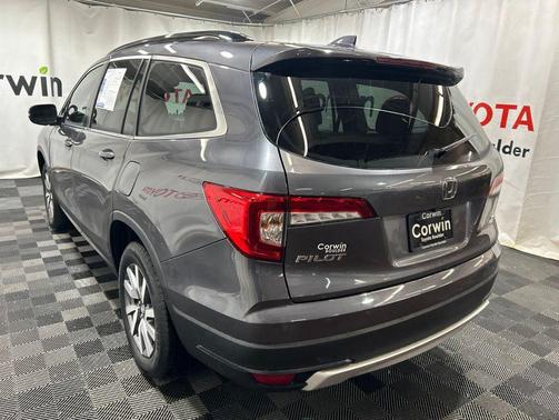 Modern Steel Metallic 2021 Honda Pilot AWD EX
