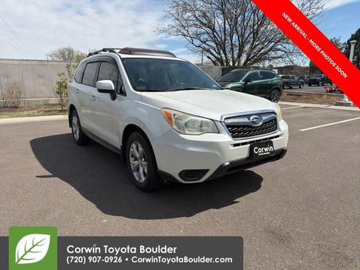 Satin White Pearl 2014 Subaru Forester 2.5i Premium