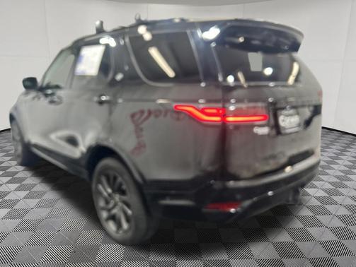 Santorini Black Metallic 2022 Land Rover Discovery P360 HSE R-Dynamic