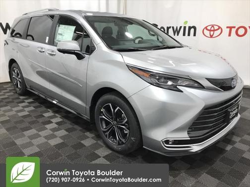 2025 Toyota Sienna Platinum 7 Passenger