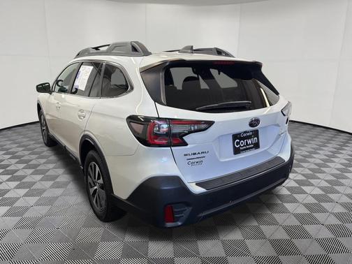 Crystal White Pearl 2021 Subaru Outback Premium