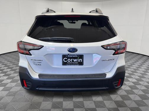 Crystal White Pearl 2021 Subaru Outback Premium