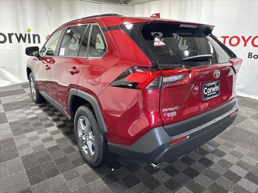 2025 Toyota RAV4 Hybrid LE