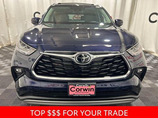 2025 Toyota Highlander Hybrid Platinum