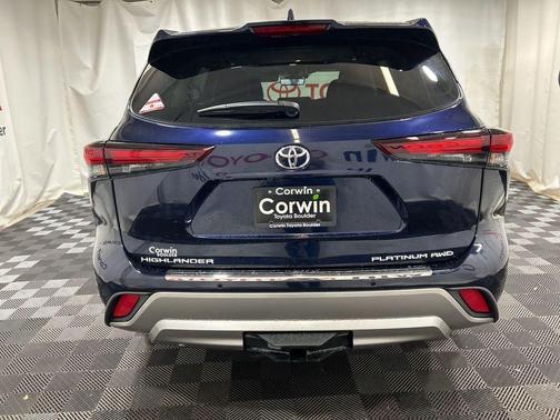 2026 Toyota Highlander Platinum