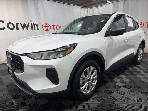 Oxford White 2024 Ford Escape Active