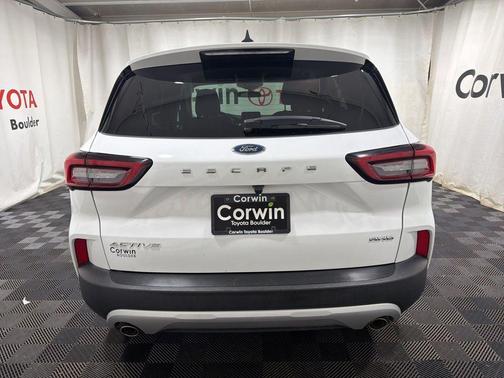 Oxford White 2024 Ford Escape Active