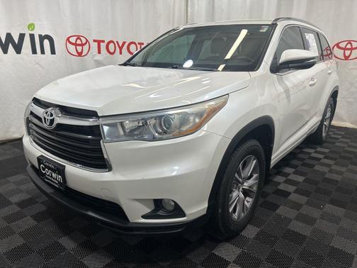 Blizzard Pearl 2015 Toyota Highlander XLE